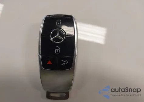 2019 Mercedes-Benz E 300 4Matic from USA, damaged, VIN WDDZF4KB0KA595852